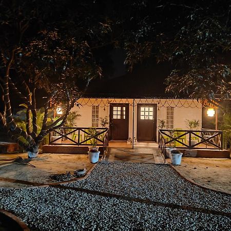 Shobhayan Inn, Airport Railway Station Pickup Free Ayodhya Екстериор снимка