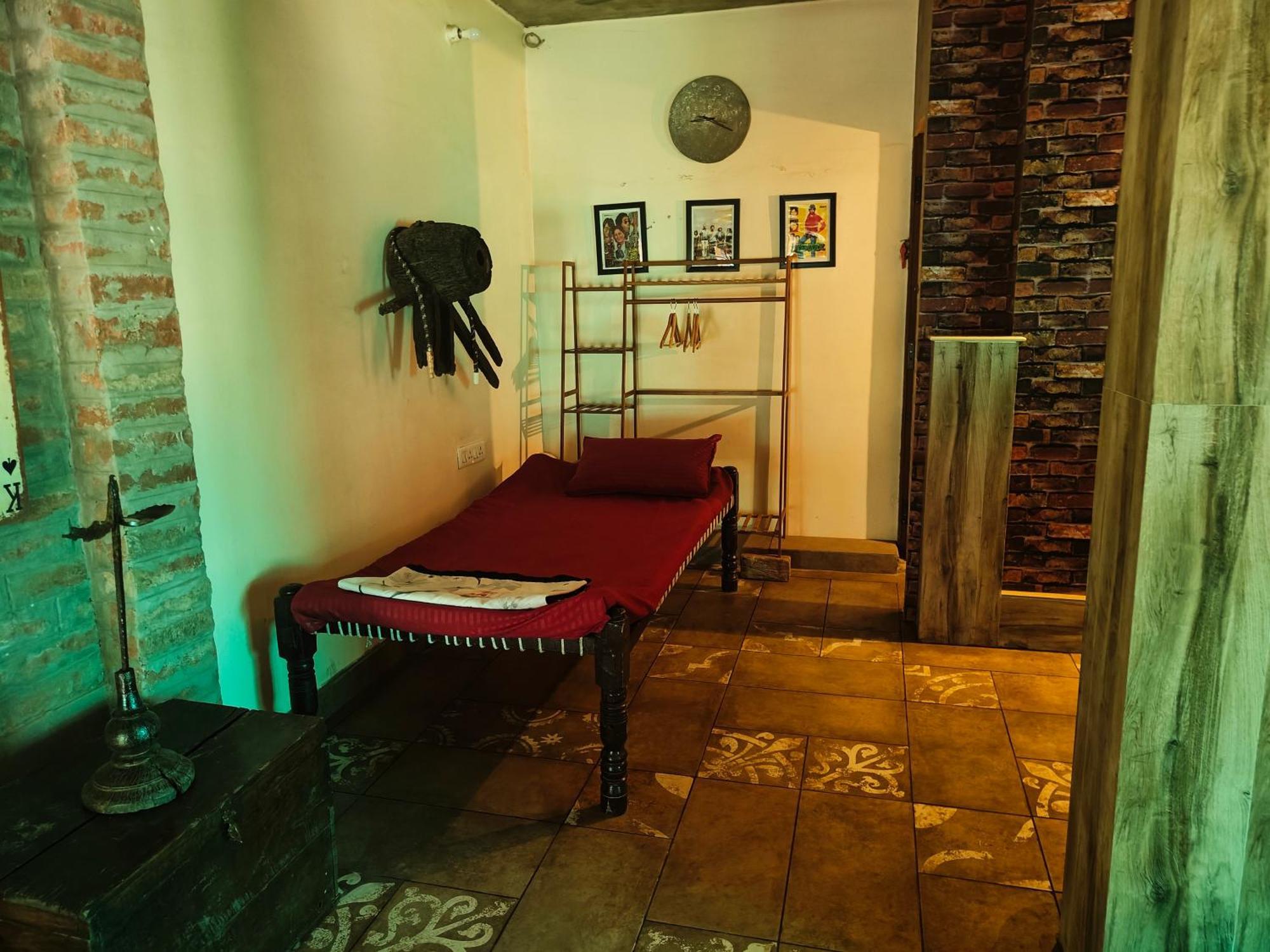 Shobhayan Inn, Airport Railway Station Pickup Free Ayodhya Екстериор снимка
