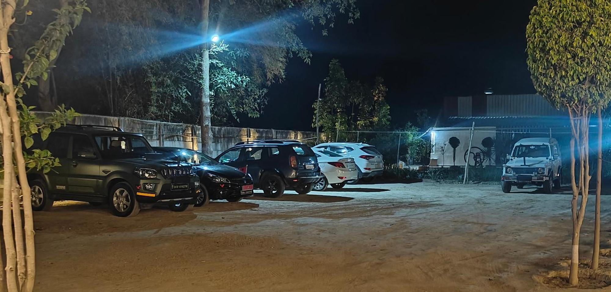 Shobhayan Inn, Airport Railway Station Pickup Free Ayodhya Екстериор снимка